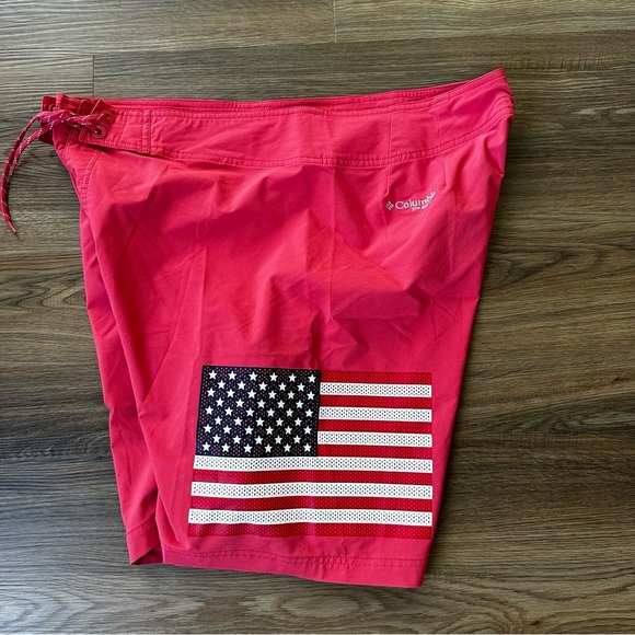 Columbia Men PFG Size 40 Red American Flag Drawstring Board Shorts Fishing Beach - Picture 5 of 9